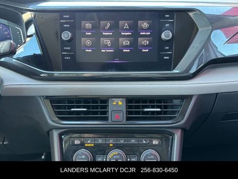 Used 2022 Volkswagen Taos SEL w/ Panoramic Sunroof Package image 27