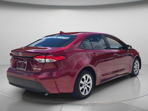 Used 2023 Toyota Corolla LE FWD image 7