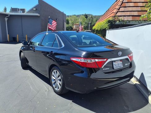 Used 2015 Toyota Camry XLE FWD image 5