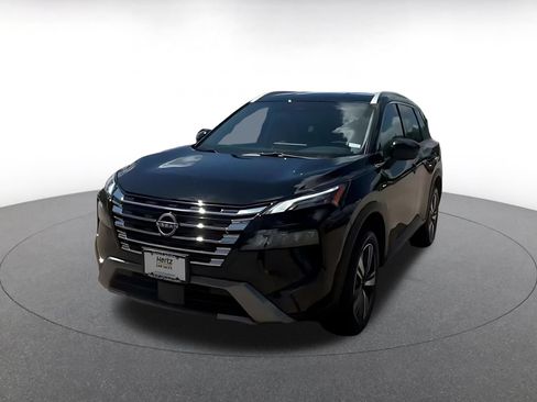 Used 2026 Nissan Rogue SL FWD image 7