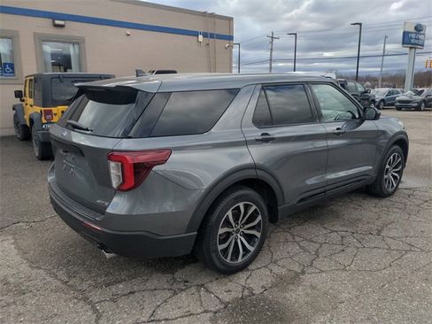 Certified 2022 Ford Explorer ST-Line image 5