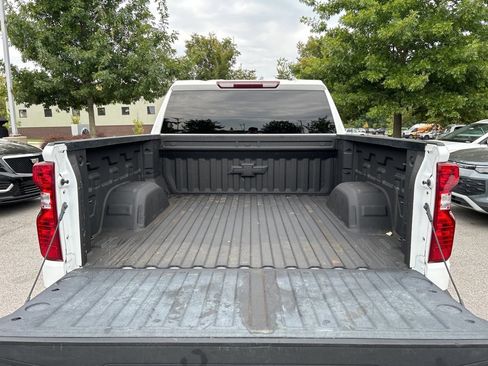 Used 2021 Chevrolet Silverado 1500 LT w/ Bed Protection Package image 33