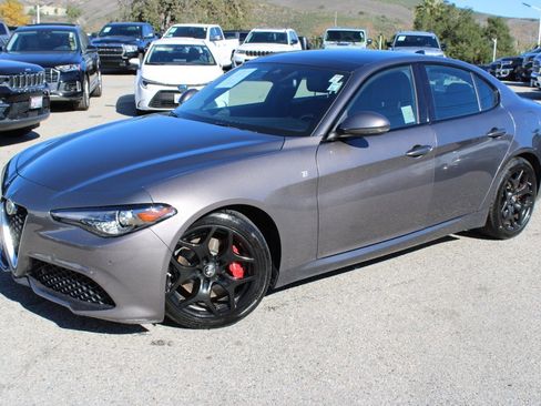 Used 2022 Alfa Romeo Giulia Ti image 1