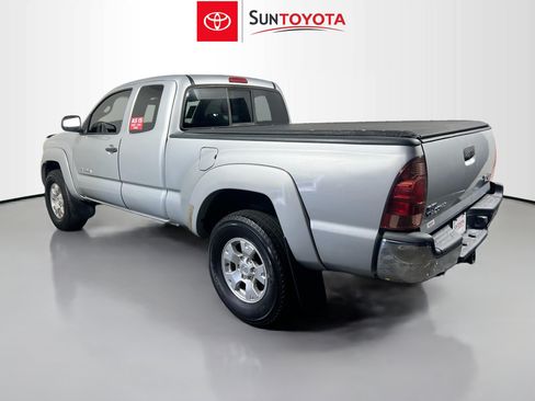 Used 2005 Toyota Tacoma PreRunner RWD image 6