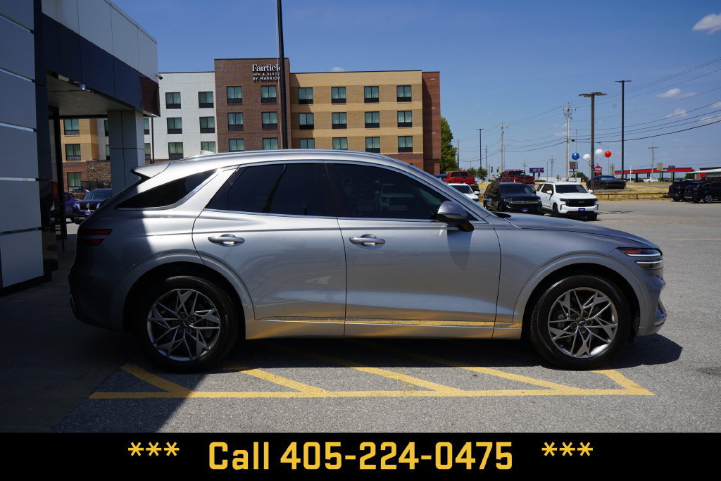 Used 2023 Genesis GV70 2.5T w/ Select Package AWD/4WD image 9