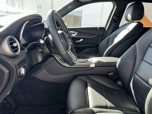 Used 2021 Mercedes-Benz GLC 300 GLC 300 image 26