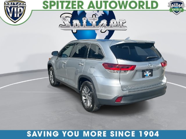 Used 2019 Toyota Highlander XLE AWD/4WD image 8