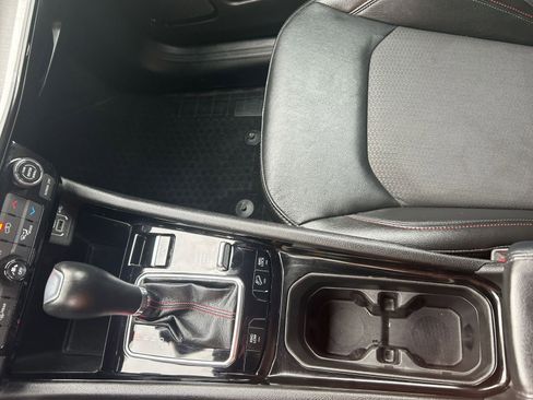 Used 2025 Jeep Compass Trailhawk image 40