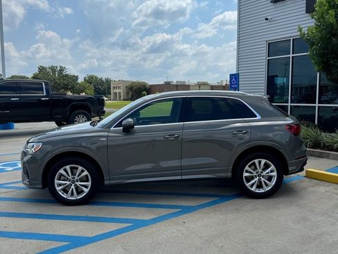 Used 2024 Audi Q3 2.0T Premium Plus image 3