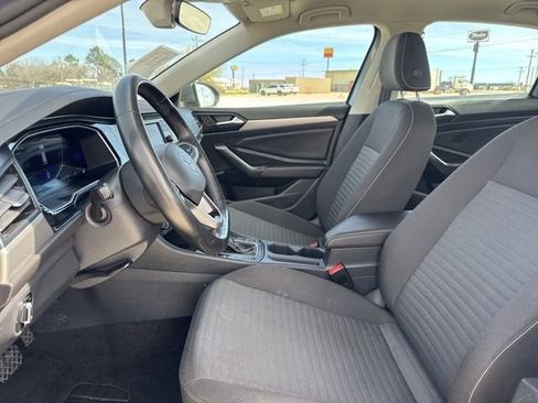Used 2024 Volkswagen Jetta S image 2