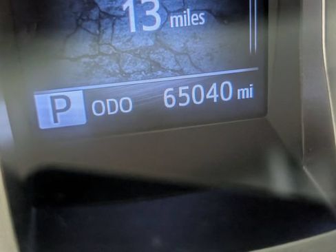 Used 2021 Toyota Tacoma SR5 RWD image 18