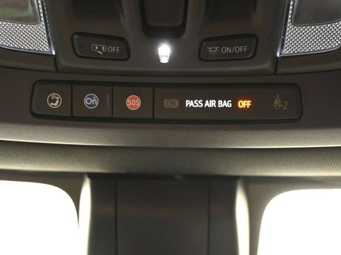 Used 2020 GMC Sierra 1500 AT4 w/ Off-Road Performance Package AWD/4WD image 17