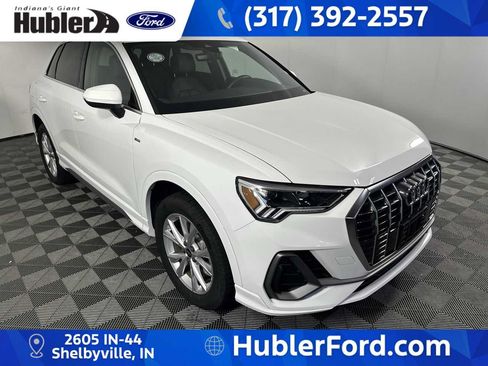 Used 2025 Audi Q3 2.0T Premium AWD/4WD image 2