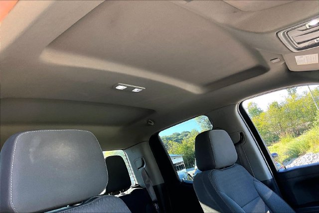 Used 2022 Chevrolet Silverado 1500 LT AWD/4WD image 16