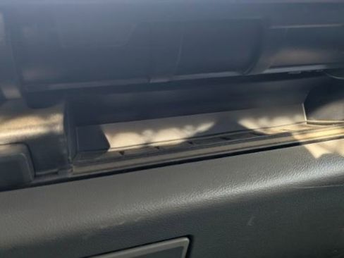 Used 2017 Ford F550 2WD Regular Cab Super Duty image 33