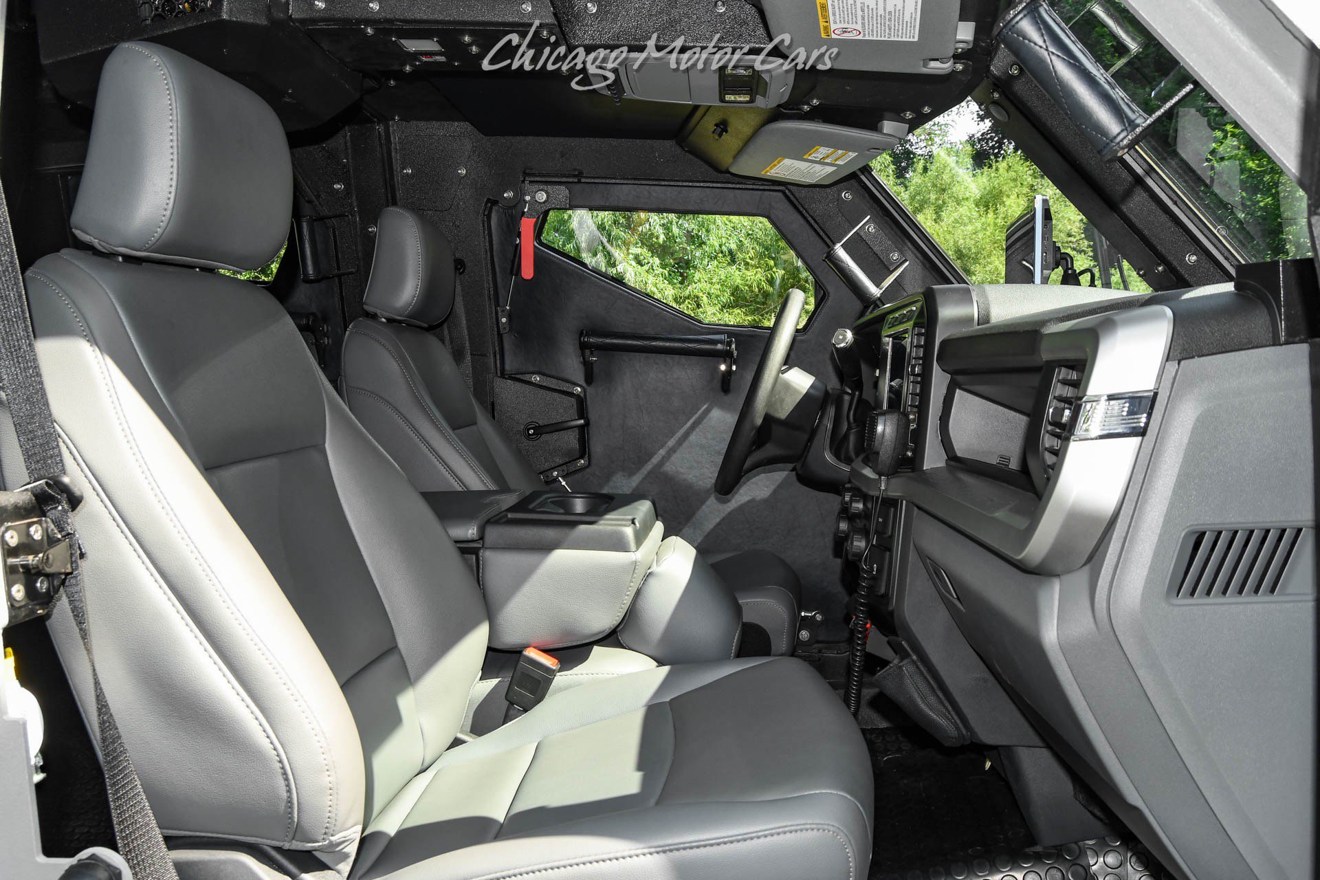 Used 2024 Ford F550 4x4 Regular Cab Super Duty image 18