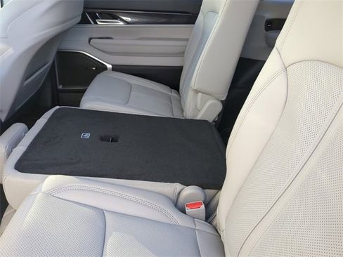 New 2024 Jeep Wagoneer 4WD w/ Convenience Group I image 3