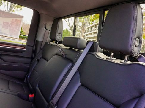 New 2026 GMC Sierra 2500 Denali w/ Denali Reserve Package image 13