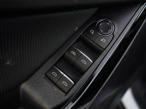 New 2026 Chevrolet Equinox RS w/ Convenience Package III image 17