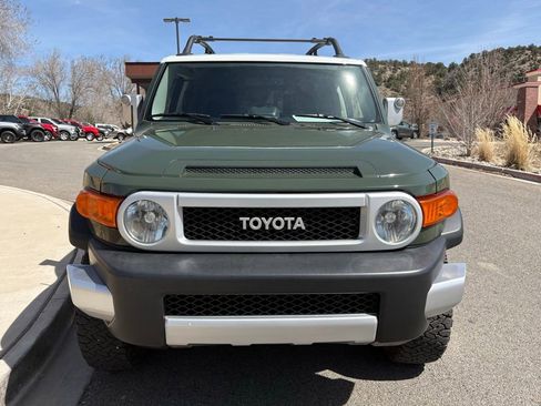 Used 2013 Toyota FJ Cruiser 4WD w/ Upgrade Pkg image 12