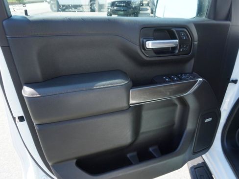 Used 2021 GMC Sierra 1500 AT4 w/ AT4 Value Package AWD/4WD image 17