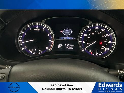Used 2017 INFINITI QX60 Luxe w/ Premium Plus Package AWD/4WD image 19