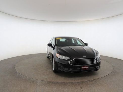 Used 2019 Ford Fusion SE image 29
