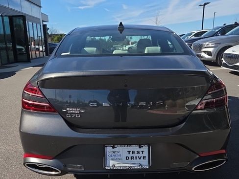 Used 2025 Genesis G70 2.5T image 5