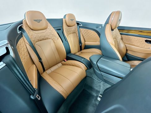 Certified 2021 Bentley Continental GT image 25