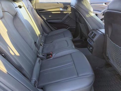 Used 2020 Audi SQ5 Prestige image 25