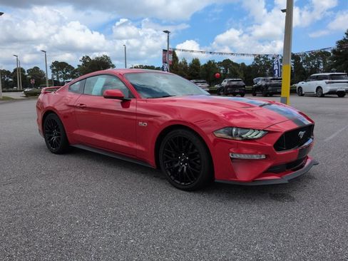 Used 2022 Ford Mustang GT Premium w/ GT Performance Package RWD image 3