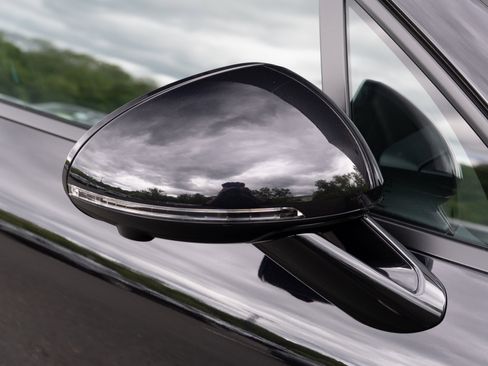 Used 2025 Porsche Macan image 34