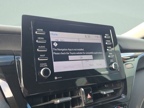 Used 2024 Toyota Camry SE FWD image 18