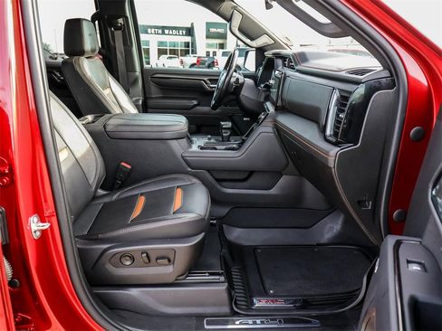 Used 2023 GMC Sierra 1500 AT4 w/ AT4 Preferred Package image 16