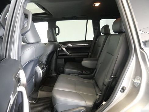 Certified 2023 Lexus GX 460 Luxury w/ Sport Design Package AWD/4WD image 29
