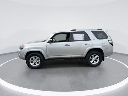 Used 2024 Toyota 4Runner SR5 RWD image 5