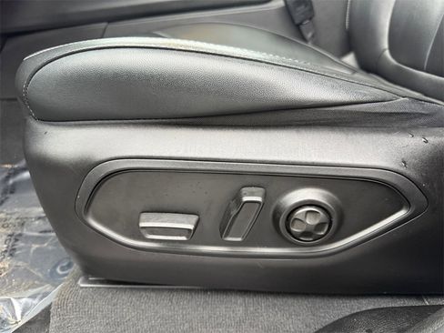 Used 2023 Jeep Grand Cherokee 4WD 4xe image 10