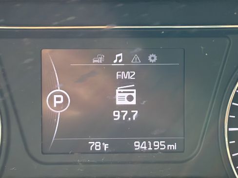 Used 2018 Kia Sorento FWD V6 image 35
