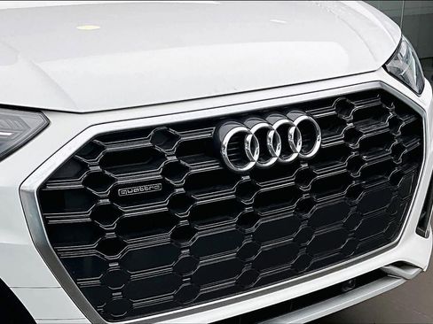 Certified 2022 Audi Q5 2.0T Premium w/ Convenience Package image 31