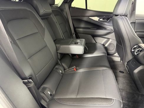 Used 2024 Chevrolet Blazer EV LT AWD/4WD image 31