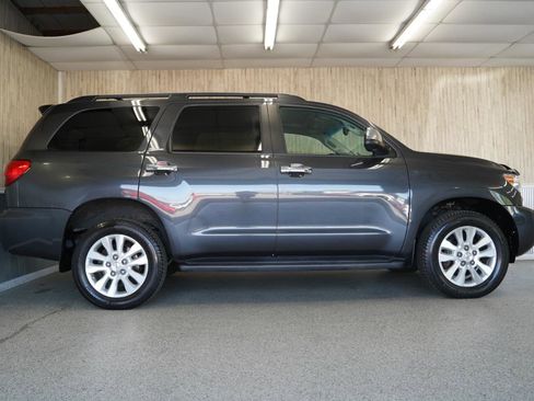 Used 2016 Toyota Sequoia Platinum image 6