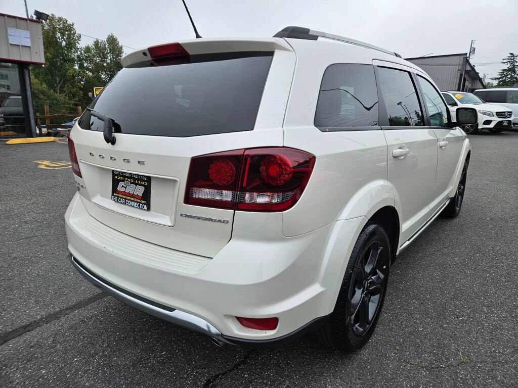 Used 2018 Dodge Journey Crossroad w/ Popular Equipment Group AWD/4WD image 4