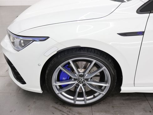 Used 2024 Volkswagen Golf R image 30