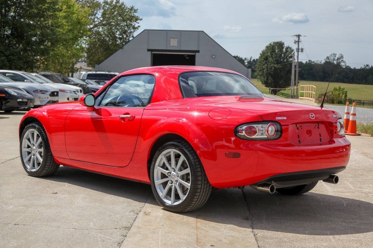 Used 2007 MAZDA MX-5 Miata Grand Touring w/ Premium Pkg RWD image 28
