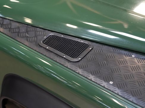 Used 1997 Land Rover Defender 90 image 25