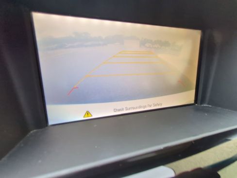 Used 2016 Chevrolet Cruze LT image 9