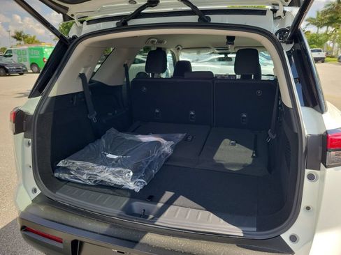 New 2026 Nissan Pathfinder SV AWD/4WD image 6