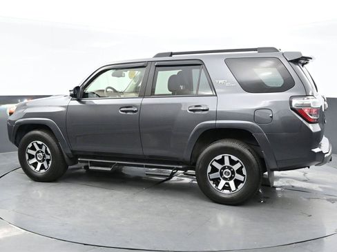 Used 2021 Toyota 4Runner TRD Off-Road Premium w/ Moonroof Package AWD/4WD image 5