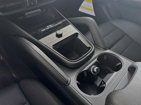 Certified 2025 Porsche Cayenne image 20