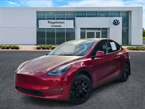 Used 2025 Tesla Model Y Long Range AWD/4WD image 34